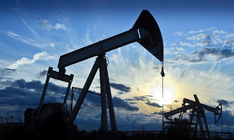 Petrol Fiyatları Son 13 Yılın En Yüksek Dalgalanmasını Yaşıyor