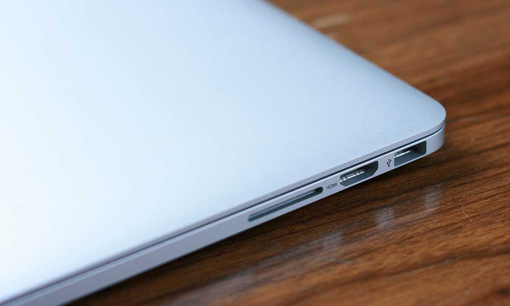 MacBook Pro’ya SD Kart Yuvası Geri Dönüyor