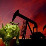 2 Ayın Yükseğinde Kalan Petrol, 82 Dolar Üstünü Korumaya Çalışıyor