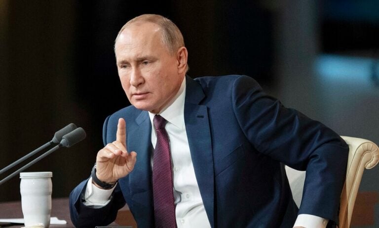 Putin, Batıyı “Yalanlar İmparatorluğu” Olarak Nitelendirdi