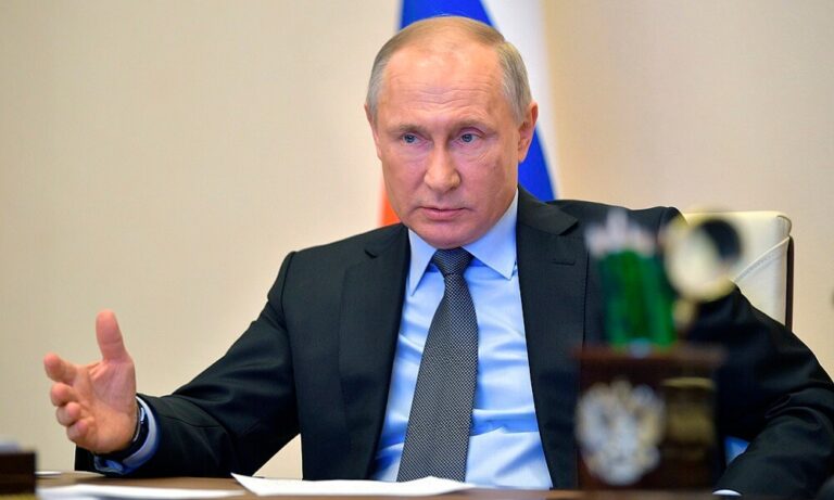 Putin: Ukrayna Yönetimini Darbeyle Devirin!
