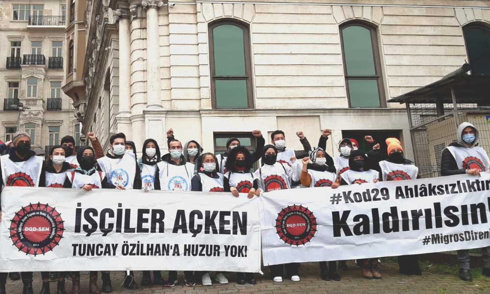 Zam İsteyen Migros Depo İşçileri Kapı Önüne Konuldu