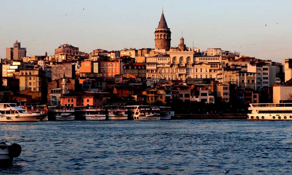 Ruslar Yaptırım Etkisiyle İstanbul ve Dubai Mülküne Akın Ediyor