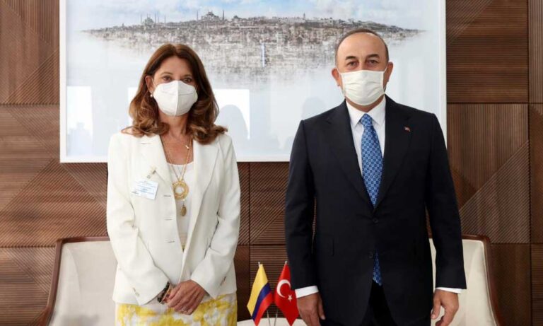 Çavuşoğlu Kolombiya Bakanı ile Mülteci Konusunu Görüştü