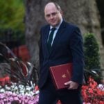 İngiltere Ukrayna’ya Zırhlı Araç Gönderiyor