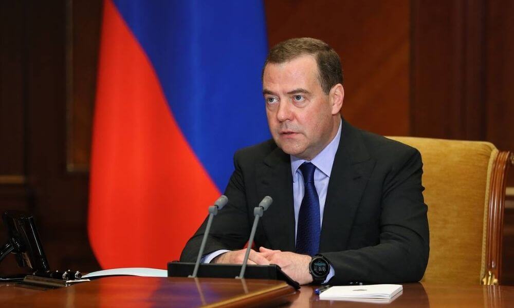 Medvedev: Rusya’nın Temerrüdü Avrupa’da Hiperenflasyona Yol Açar