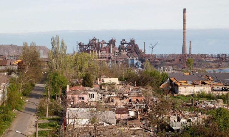 Azovstal Fabrikasındaki Tüm Kadın ve Çocuklar Tahliye Edildi