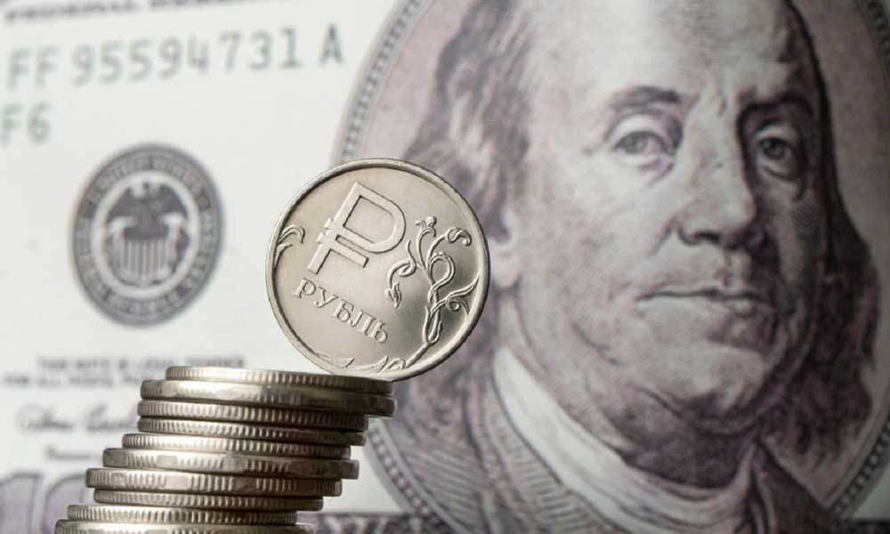 Ruble Yılın En Güçlü Performans Gösteren Para Birimi!