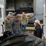 Ukrayna Esir Değişimi için Rusların Cesetlerini Topluyor