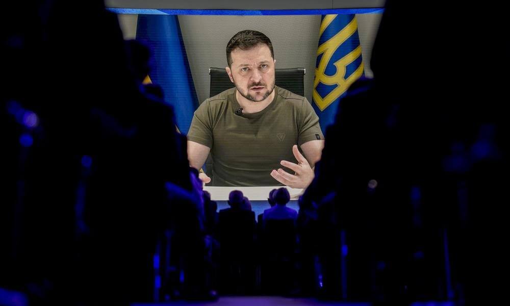 Zelenskiy: Rusya Müzakere için Savaş Öncesi Pozisyonuna Dönmeli