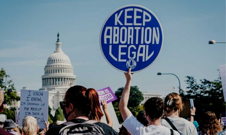 ABD’de Kürtaj Kararının Ekonomik Sonuçları Acı Olacak