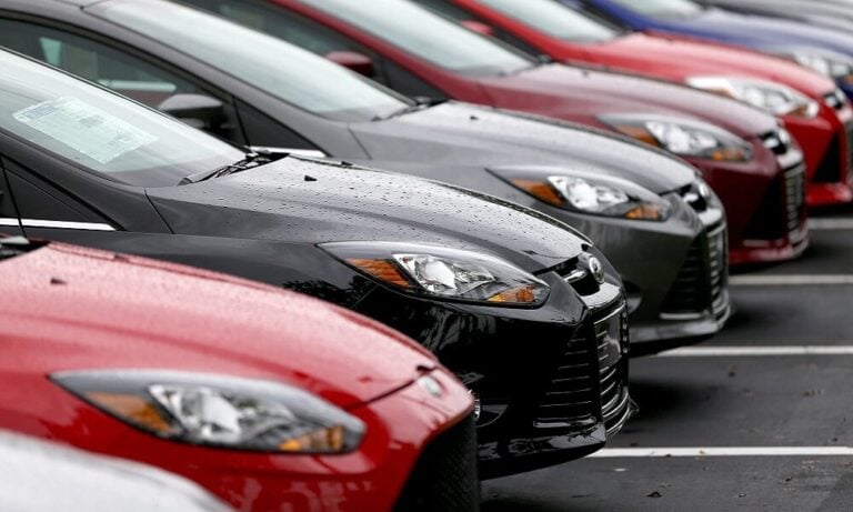 AP Benzinli ve Dizel Araç Satışının Yasaklanmasını Onayladı