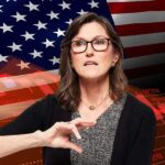 ARK Invest CEO’su ABD Ekonomisinin Durgunlukta Olduğunu Söyledi