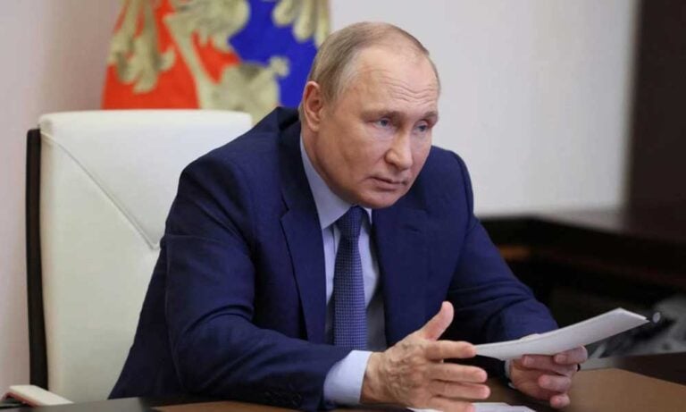 Putin: Hiçbir Yaptırım Rusya Ekonomisini Yıkamaz