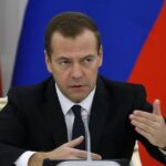 Medvedev: Rusya NATO’dan Gelen Tehditleri Yok Sayamaz