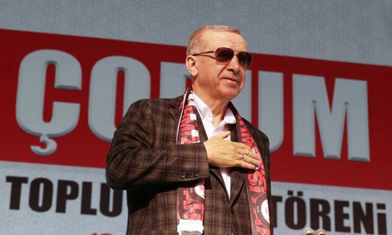 Cumhurbaşkanı Erdoğan Çorum’da Zincir Marketleri Uyardı