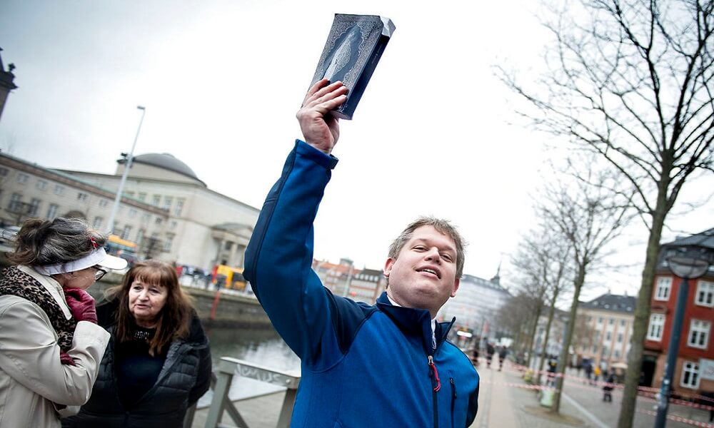 BM Eski Yetkilisinden İsveç’teki Kur’an Yakma Eylemlerine Yorum