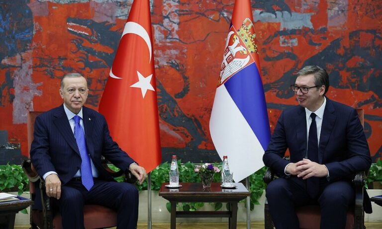Türkiye-Sırbistan Arasında Kimlikle Seyahat Anlaşması İmzalandı