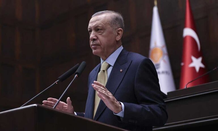 Cumhurbaşkanı Erdoğan’dan CHP’ye Yanıt: Başörtüsünü Anayasada Çözelim