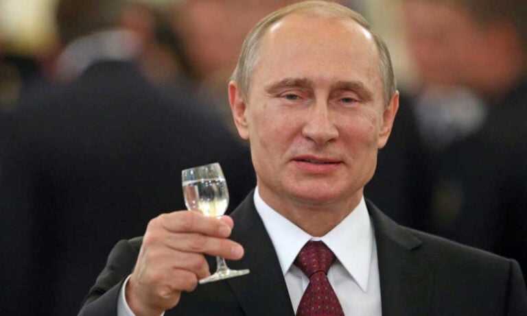 Putin’e 70. Yaş Gününde Tebrik Mesajları Yağıyor