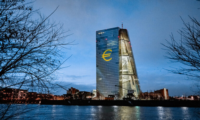 ECB: Finansal İstikrara Yönelik Riskler Arttı