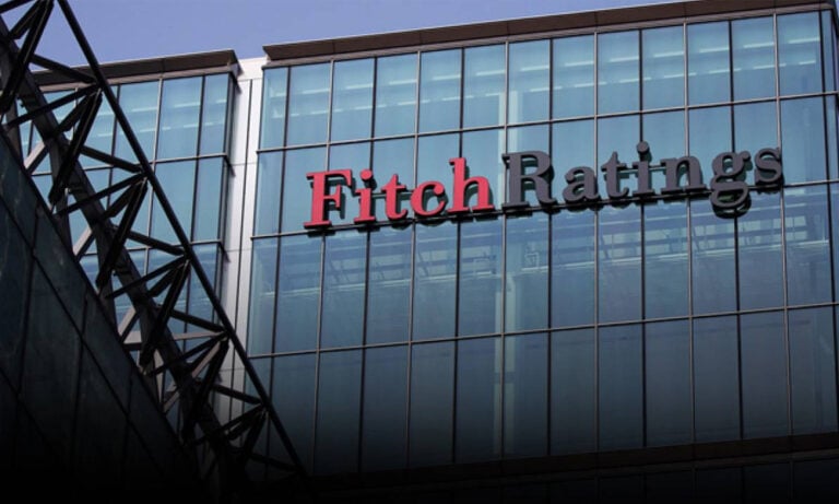 Fitch’ten Türk Bankacılık Sektörüne Uyarı: Riskler Artıyor!