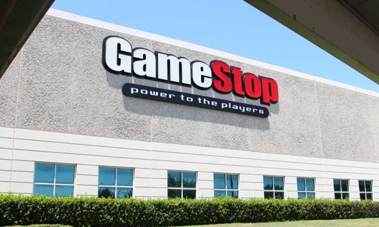 GameStop Son İki Yılın En Büyük Gelir Düşüşünü Bildirdi