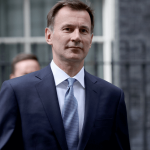 İngiltere Maliye Bakanı: Ekonomideki İyimserlik Kısıtlı