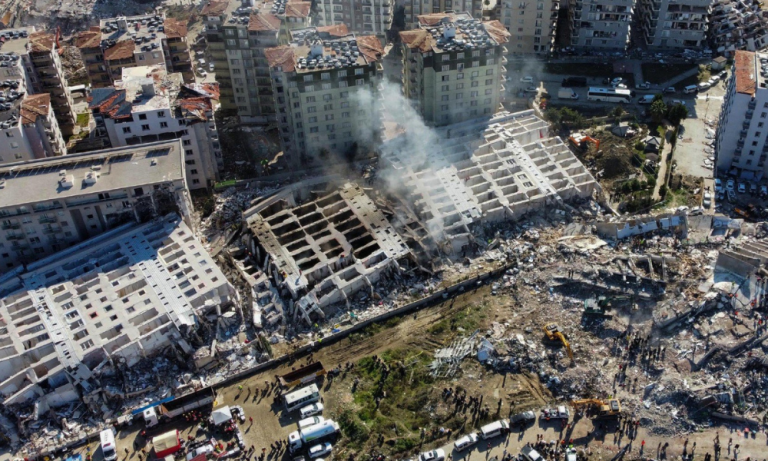 Akmerkez GYO ve Çuhadaroğlu’ndan Deprem Bölgesine Bağış