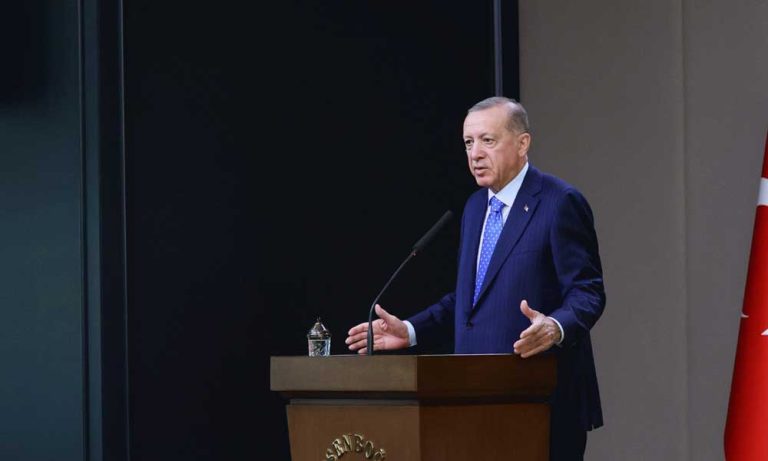 Cumhurbaşkanı Erdoğan Açıkladı: Deprem Bölgesinde OHAL İlan Edildi
