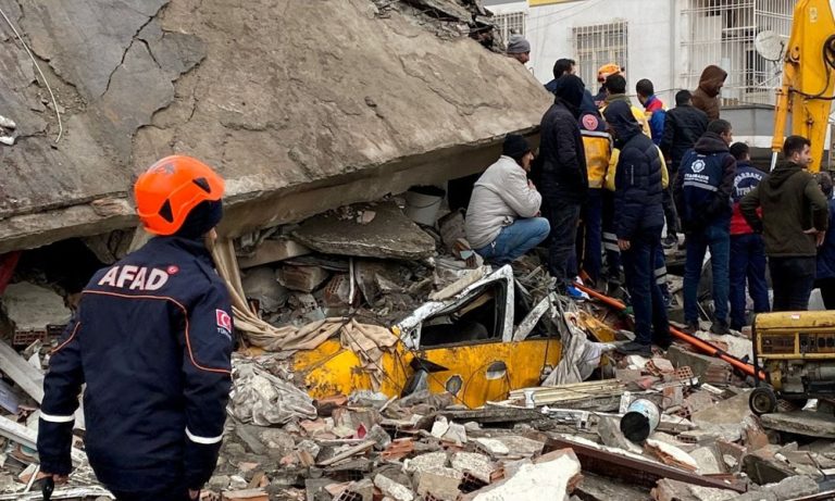 Deprem Canlı – Can Kaybı 50 Bini Aştı