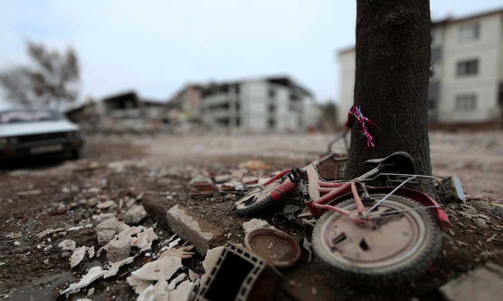 Depremin 2. Ay Raporuna Göre Hayatını Kaybedenlerin Sayısı Muamma