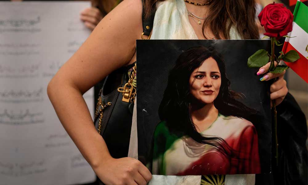 İran’daki Protesto Ateşi Binlerin Canını Aldı: İdam Cezaları Zirvede