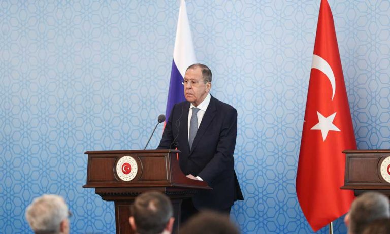 Lavrov’dan Tahıl Koridoru Açıklaması: Anlaşma Bitebilir