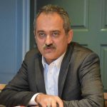 Bakan Özer Duyurdu: 12. Sınıflara Devamsızlık Affı