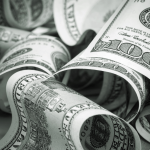 Dolar Seçim ve TCMB Kararları Gölgesinde Pozitif Seyrediyor