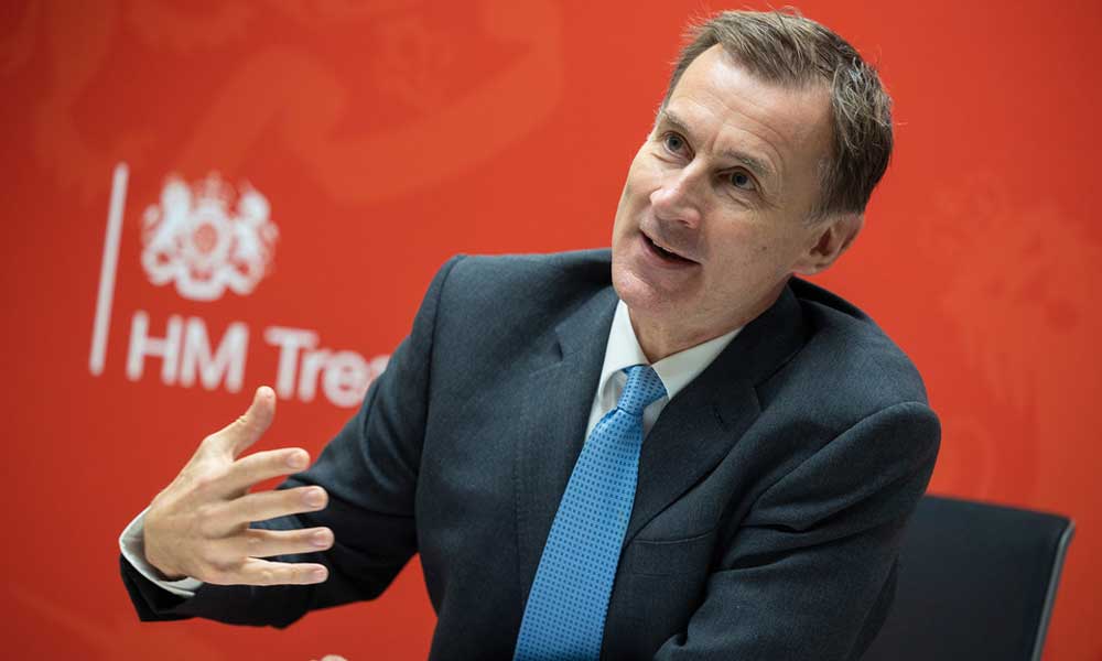 İngiltere Maliye Bakanı: Enflasyonla Mücadelede Uzun Yol Var