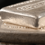 Metal Fiyatları Çin’in Sanayi Verileriyle Kayıplarını Genişletiyor