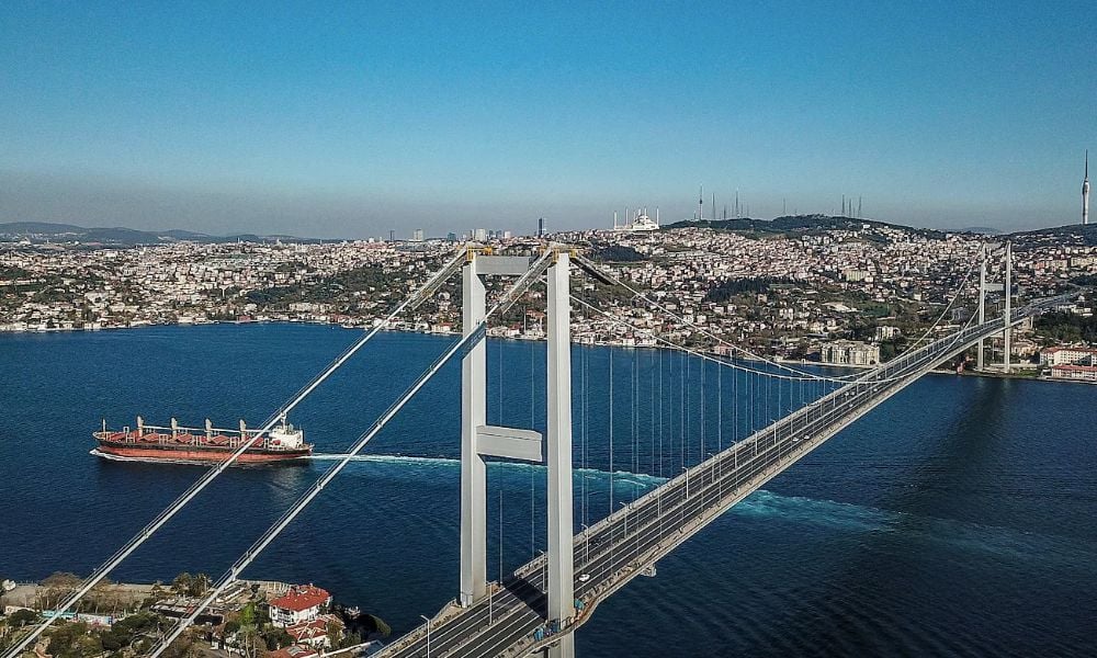 Bakan Uraloğlu: Boğazlardan Geçişte Zamlı Tarife Başlıyor