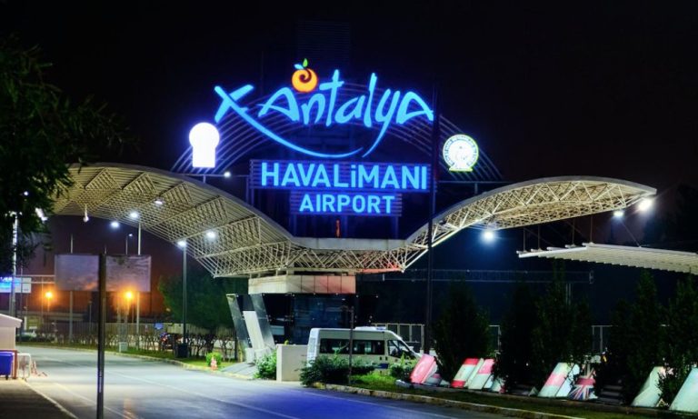 Antalya Havalimanı Tüm Zamanların Yolcu Rekorunu Kırdı