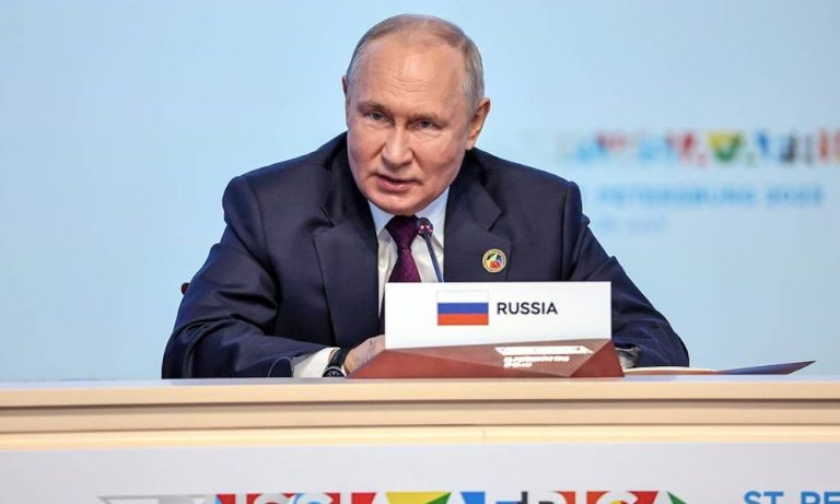 Putin Ülkelere Seslendi: Afrika Yeni Bir Güç Merkezi Haline Geliyor