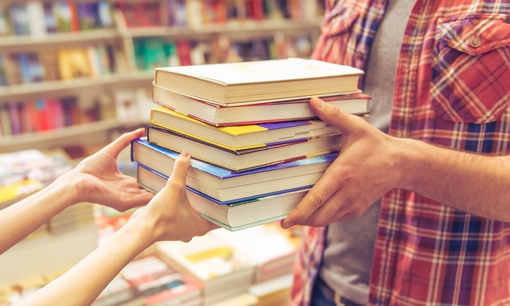 Bakanlık Ücretsiz Kitapları Satan Okulları İncelemeye Aldı