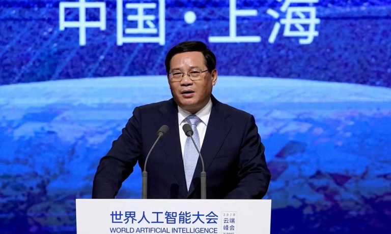 Çin Başbakanı Büyüme Hedeflerine Ulaşmak için Çalışacaklarını Söyledi