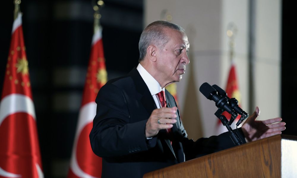 Erdoğan’dan Depremzedelere: Neyi Taahhüt Ettiysek Yerine Getireceğiz