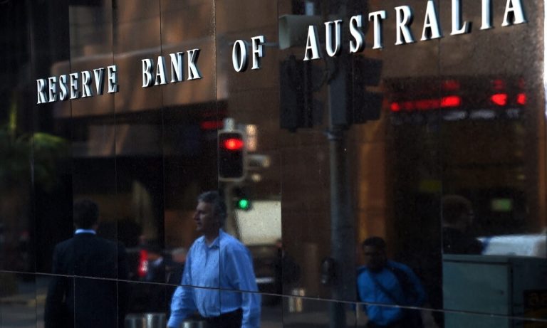 Faizi Sabit Tutan Avustralya Merkez Bankası’ndan Sıkılaştırma Mesajı
