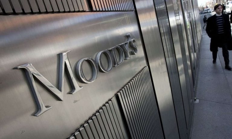 Moody’s Türk Bankaları için Görünümü Durağana Çevirdi
