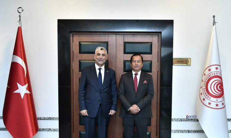 Ticaret Bakanı Bolat Endonezya Büyükelçisi İkbal ile Görüştü
