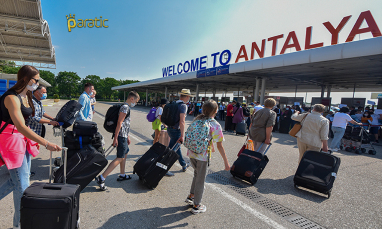Yılın İlk 8 Ayında Antalya’ya Gelen Turist Sayısı Yüzde 21 Arttı