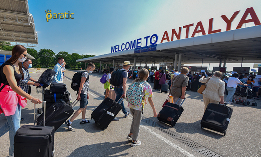 Yılın İlk 8 Ayında Antalya’ya Gelen Turist Sayısı Yüzde 21 Arttı