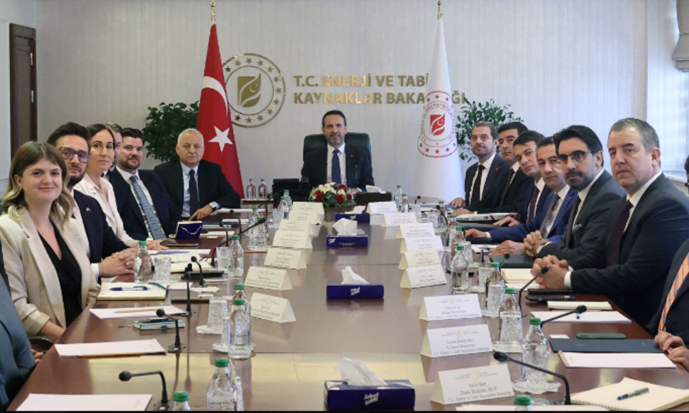 Bakan Bayraktar’dan Rolls-Royce Group ile İş Birliği Mesajı